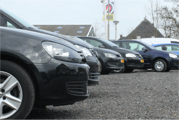 Auto in onderhoud voor aircoservice bij Autobedrijf Hoekstra